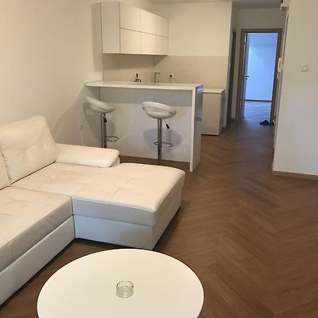 Afrodita Novi Sad Extérieur photo
