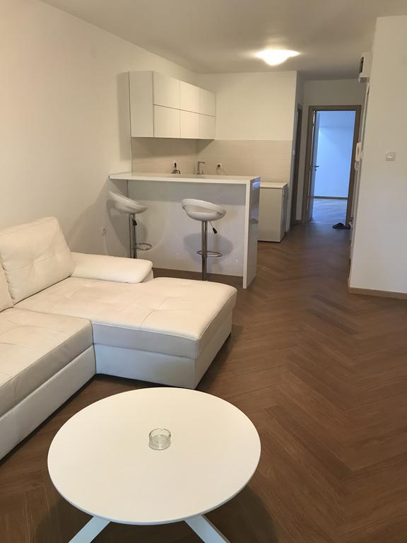 Afrodita Novi Sad Extérieur photo
