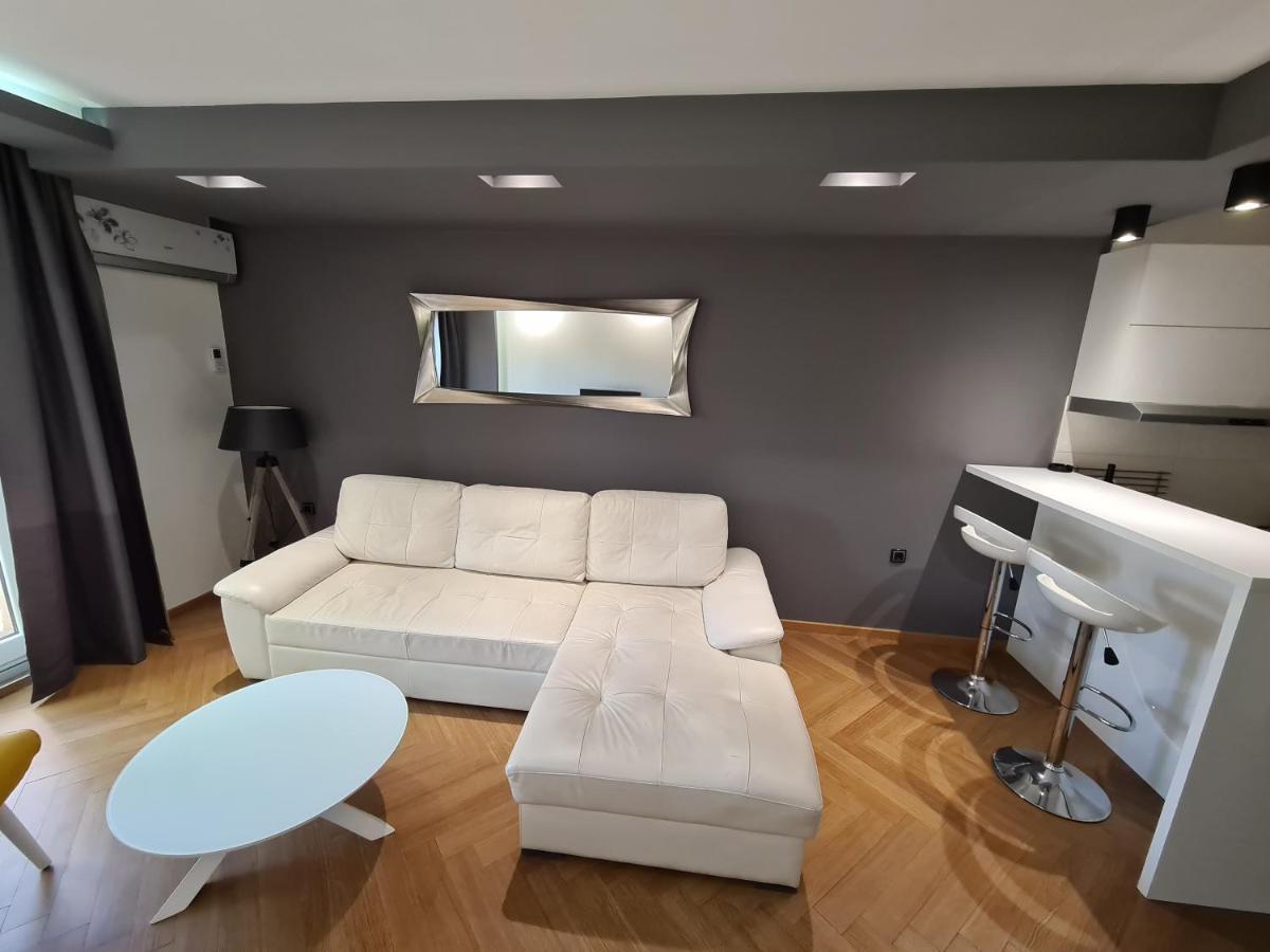 Afrodita Novi Sad Extérieur photo