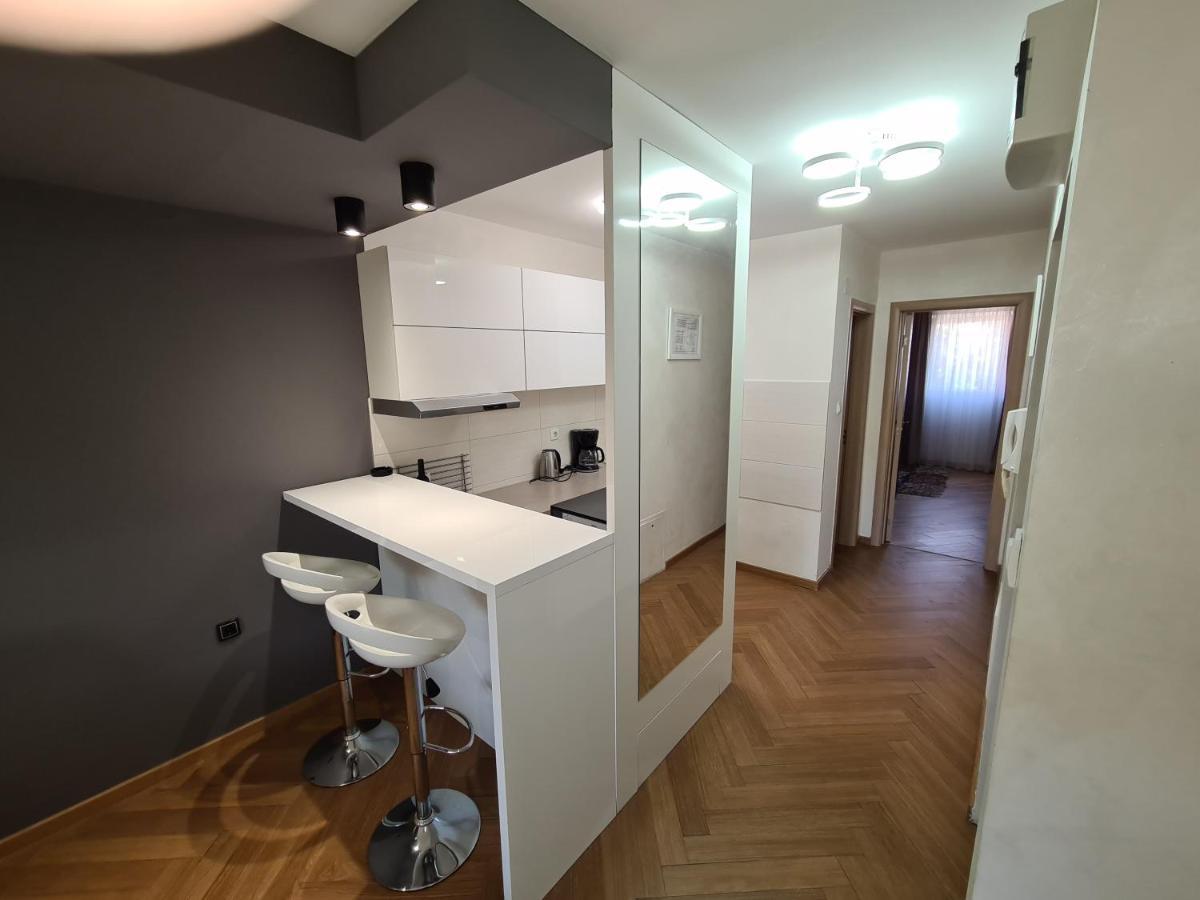 Appartement Afrodita à Novi Sad Extérieur photo